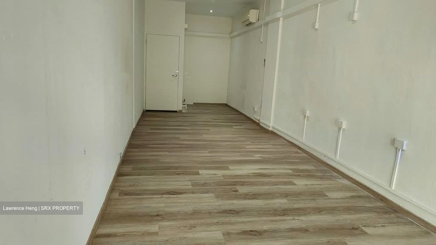 Chong Boon Centre (D20), Shop House #607306061